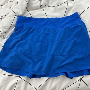 Lululemon skort pace rival